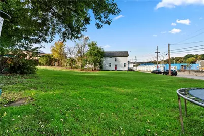 1112 McIntire Way, Brackenridge, PA 15014 - Photo 1