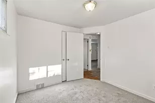 5742 Janet Dr, Bethel Park, PA 15236 - Photo 19