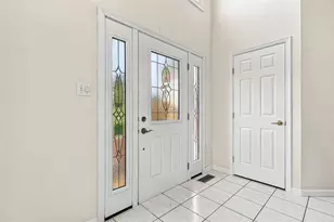 1747 Scarlett Dr, Pittsburgh, PA 15241 - Photo 3