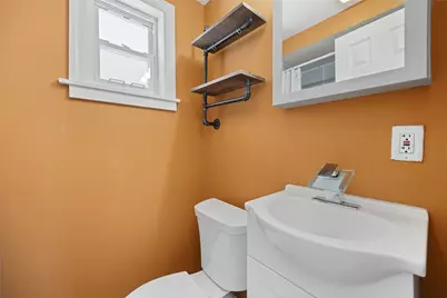513 W Miller Ave, Munhall, PA 15120 - Photo 11