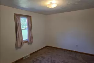 1106 Creighton Ave, Pitcairn, PA 15140 - Photo 7
