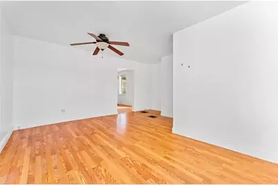 797 Carlton Dr, Bentleyville, PA 15314 - Photo 5