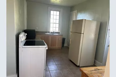 232 E Apple St, Connellsville, PA 15425 - Photo 9