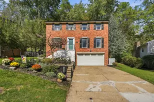 190 Black Oak Dr, Scott Township, PA 15220 - Photo 1