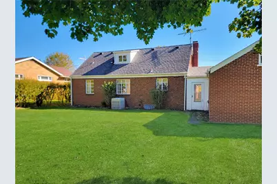 1325 Silver Ln, Robinson Twp, PA 15108 - Photo 3
