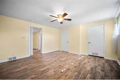 716 Saint Clair Ave, Jeannette, PA 15644 - Photo 23