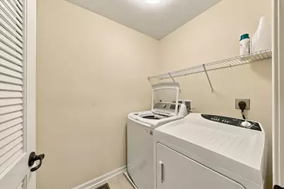 2000 Connecticut Ln, Pittsburgh, PA 15143 - Photo 17