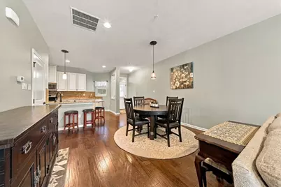 2000 Connecticut Ln, Pittsburgh, PA 15143 - Photo 9
