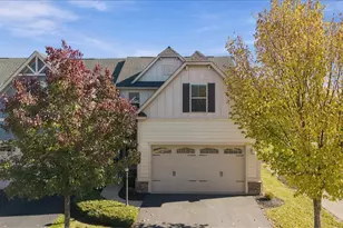 2000 Connecticut Ln, Pittsburgh, PA 15143 - Photo 1
