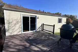 1048 Barnsley Dr, South Park, PA 15129 - Photo 7