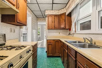6369 Morrowfield Ave, Pittsburgh, PA 15217 - Photo 9