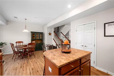 210 Broadstone Dr, Adams Township, PA 16046 - Photo 17
