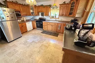 495 E Jamestown Rd, Greene Township, PA 16125 - Photo 21
