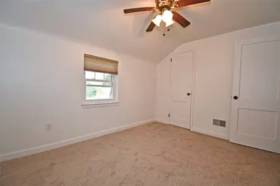 1568 Bellaire Pl, Pittsburgh, PA 15226 - Photo 17