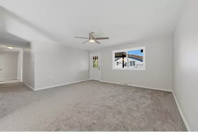 509 Burns Street, Vandergrift, PA 15690 - Photo 3