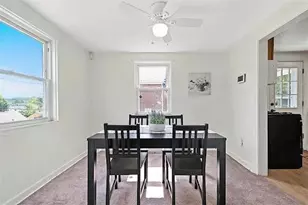 1042 Lindberg Ave, Pittsburgh, PA 15120 - Photo 9
