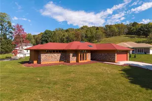 105 Warren, Marshall, PA 15086 - Photo 3