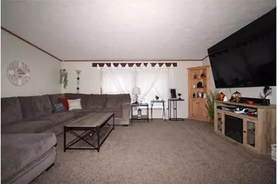 832 Fellsburg Rd, Rostraver, PA 15012 - Photo 11