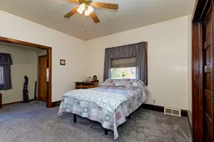 1000 Washington Ave, Monaca, PA 15061 - Photo 5