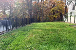 539 New Market Dr, Hempfield Township, PA 15601 - Photo 41