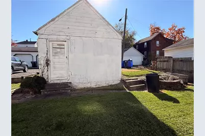213 Franklin Ave, Ellwood City, PA 16117 - Photo 3