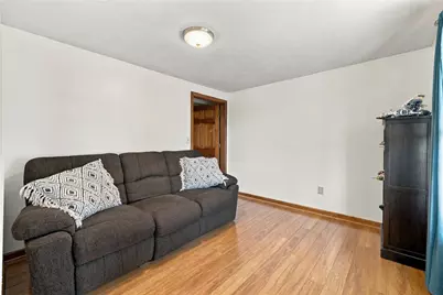 5940 Dalmation Dr, Bethel Park, PA 15102 - Photo 9