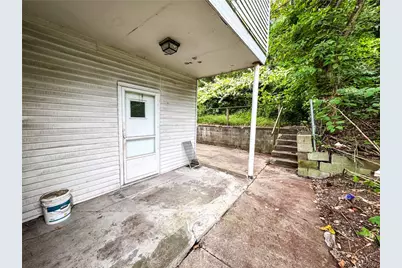 42 Sprague St, Wilmerding, PA 15148 - Photo 9