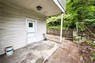 42 Sprague St, Wilmerding, PA 15148 - Photo 9