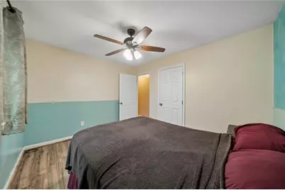1101 Clinton Ave, North Versailles, PA 15137 - Photo 21