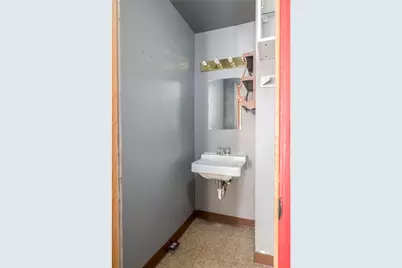 122 S McDonald St, McDonald, PA 15057 - Photo 9