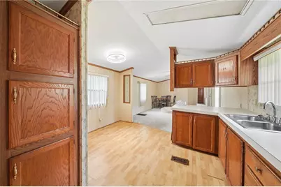 111 Yellow Pine Ln, New Stanton, PA 15672 - Photo 7