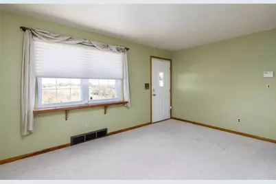 1752 Morris St, South Strabane, PA 15301 - Photo 3