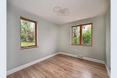 66 School St, Green Tree, PA 15220 - Photo 19