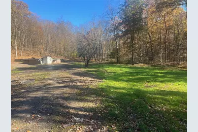 987 Dilltown Heights Rd, Brush Val-Buffington, PA 15929 - Photo 1