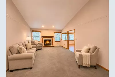 401 Linda Ln, Chartiers, PA 15342 - Photo 5