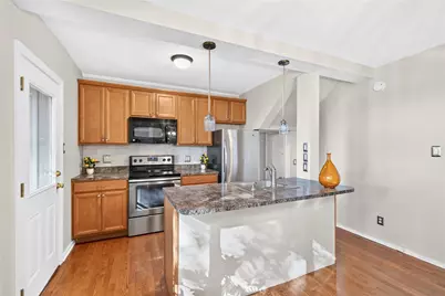 6342 Crombie St, Pittsburgh, PA 15217 - Photo 13