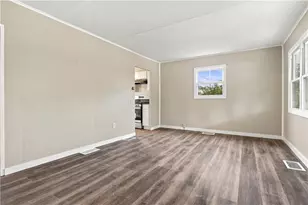 265 Berry St, Baden, PA 15005 - Photo 7