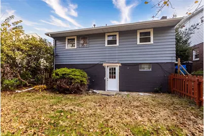 265 Berry St, Baden, PA 15005 - Photo 23