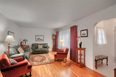 816 Aetna Dr, Ellwood City, PA 16117 - Photo 11
