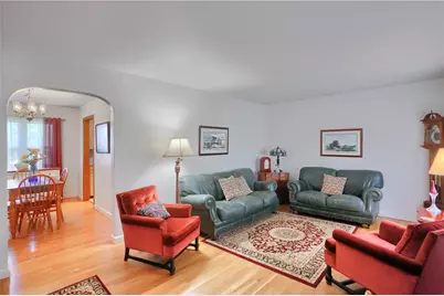 816 Aetna Dr, Ellwood City, PA 16117 - Photo 9