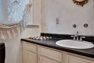 301 Lavina Ave, Pittsburgh, PA 15216 - Photo 25