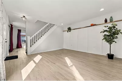 304 S High St, Zelienople, PA 16063 - Photo 7