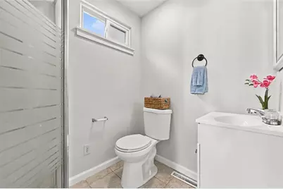 304 S High St, Zelienople, PA 16063 - Photo 19