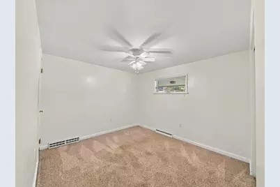 324 Gringo Independence Rd, Hopewell Township, PA 15001 - Photo 11