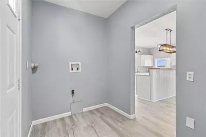 413 E Washington Ave, Connellsville, PA 15425 - Photo 5