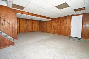 350 Jenny Lynn Dr, Moon/Crescent Twp, PA 15108 - Photo 21
