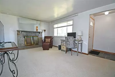 350 Jenny Lynn Drive, Moon/Crescent Twp, PA 15108 - Photo 5