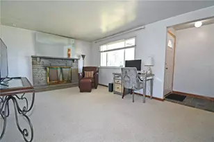 350 Jenny Lynn Dr, Moon/Crescent Twp, PA 15108 - Photo 5