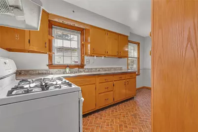 1774 Woodside Dr, Economy, PA 15003 - Photo 13