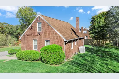 1774 Woodside Dr, Economy, PA 15003 - Photo 33